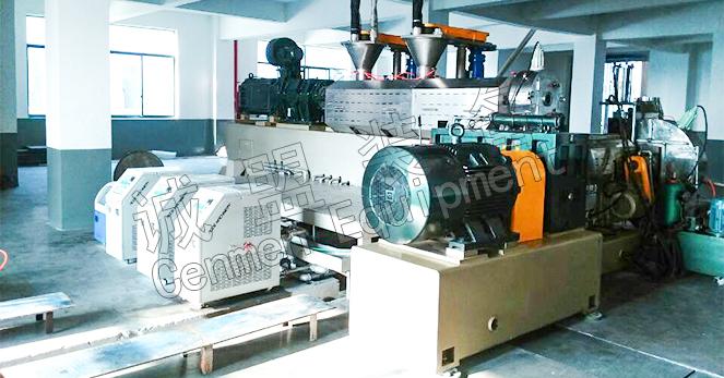 High Concentration Plastic Compounding Line 250KW For Plastic Granules