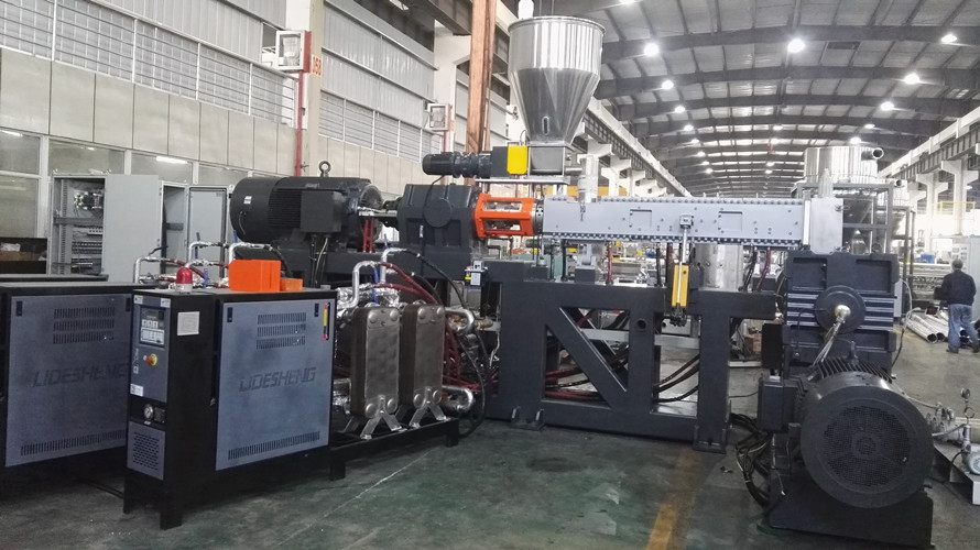 Raw Material full Automatic Feeding PVC compounding granulating line  Co-kneader Extruder
